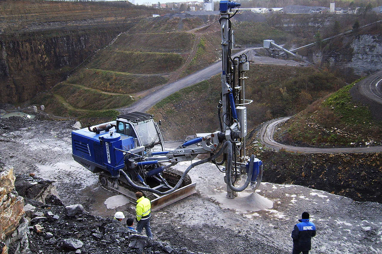 Drill Rig with MDS System in Germany